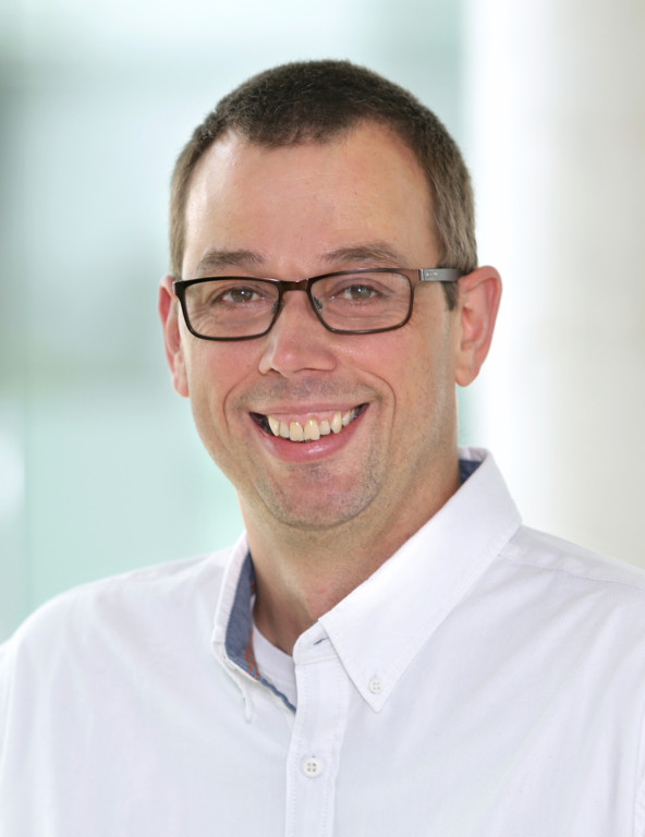 Dr. Philip Hewitt 